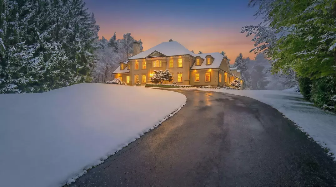 2508 16th Side Road, King, ON L7B 1A3