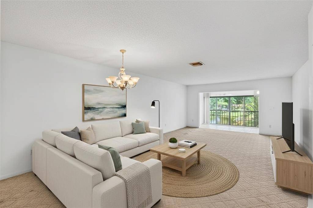 Boca Raton, FL 33428,9283 Vista Del Lago #37-J