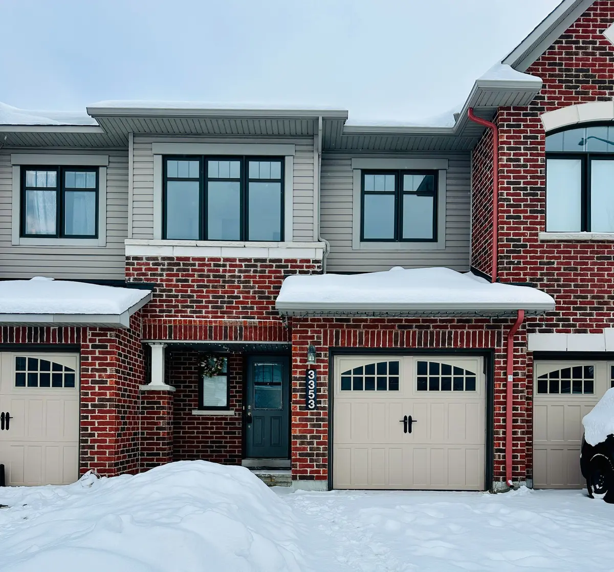 Barrhaven, ON K2G 4P4,3353 Woodroffe AVE