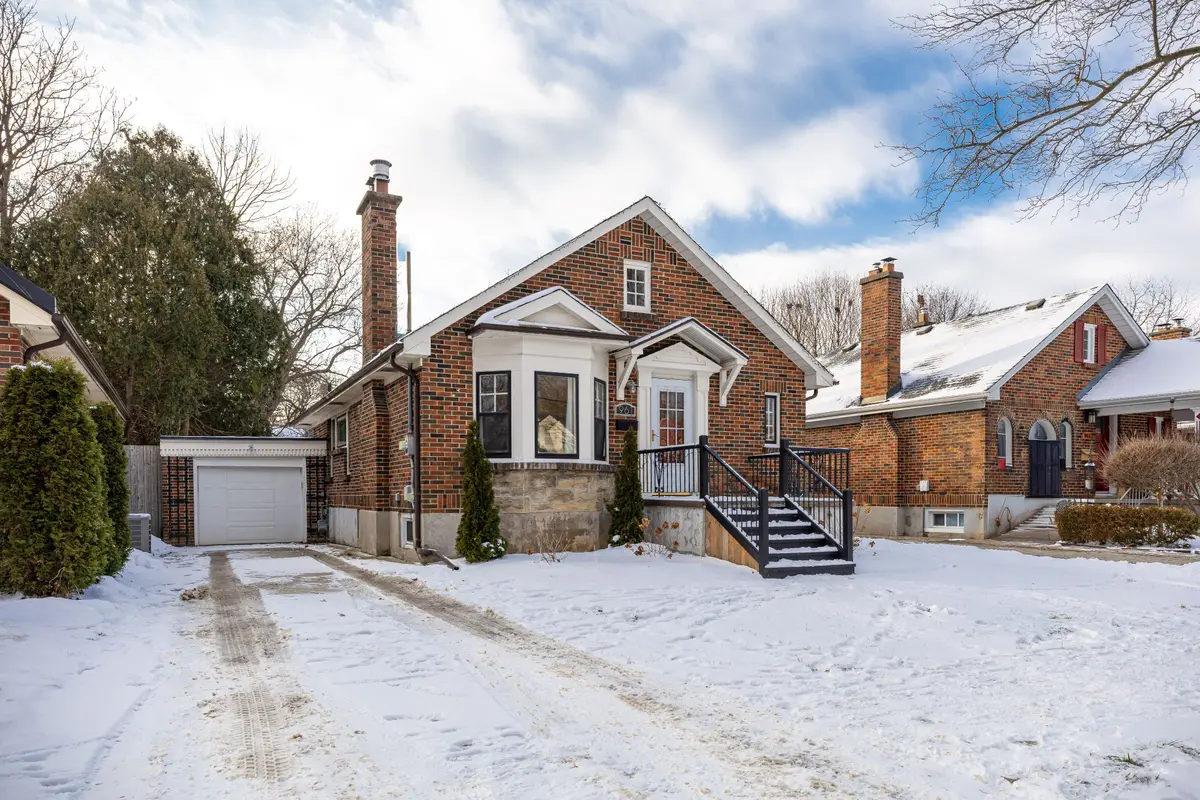 London East, ON N5Y 2T8,961 Harrison AVE