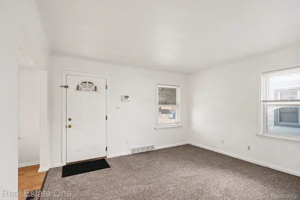 Eastpointe, MI 48021,23328 Lexington AVE