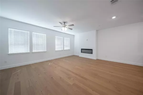 Rowlett, TX 75088,7901 Sunset Boulevard