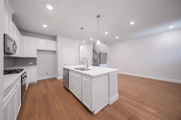 Rowlett, TX 75088,7913 Sunset Boulevard