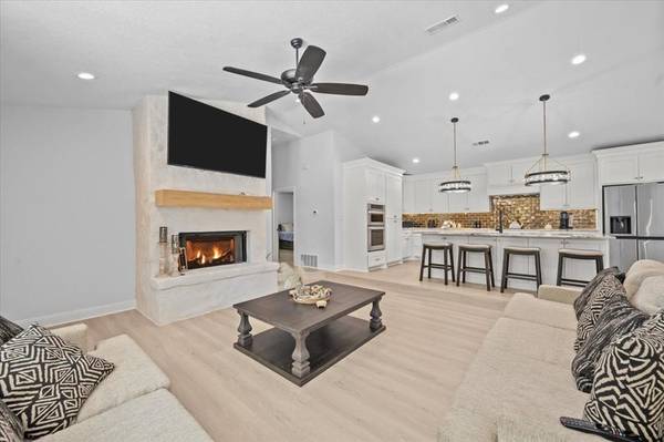 1107 Bays Road,  Axtell,  TX 76624