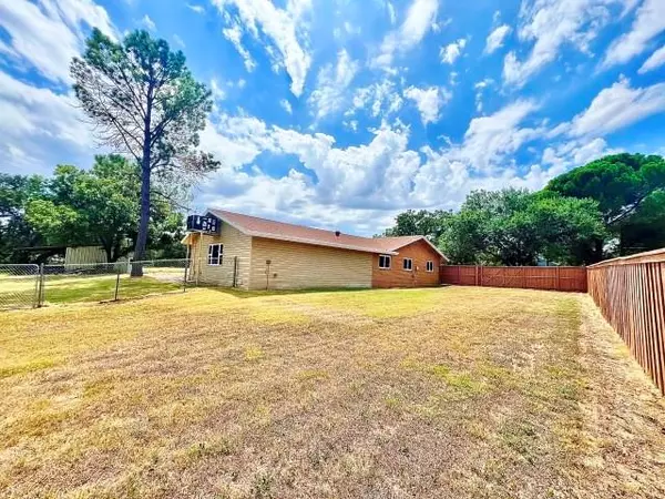 Brownwood, TX 76801,1822 Vine Street