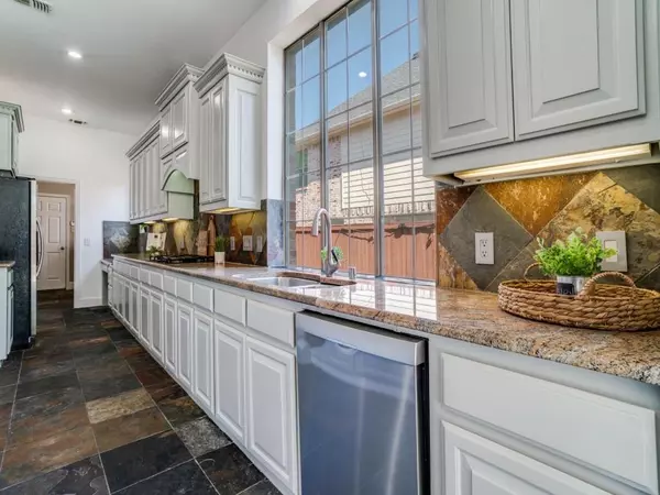 Mckinney, TX 75071,8709 Herns Meadow Lane