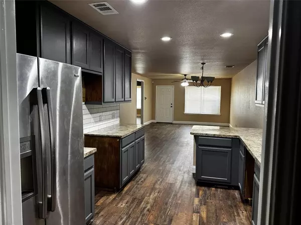 Fort Worth, TX 76107,5608 Humbert Avenue