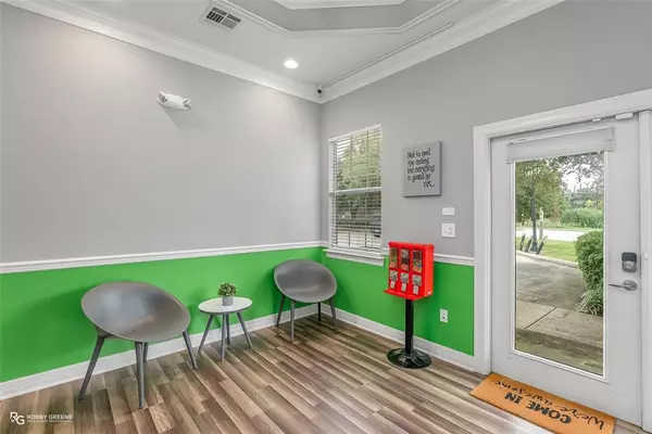 Shreveport, LA 71105,7330 Fern Ave Avenue