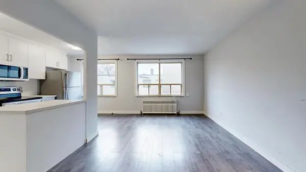 Toronto C11, ON M4G 2L2,896 Eglinton AVE E #308