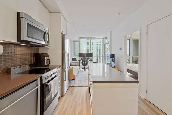 Toronto C01, ON M5V 0L4,295 Adelaide ST W #2711