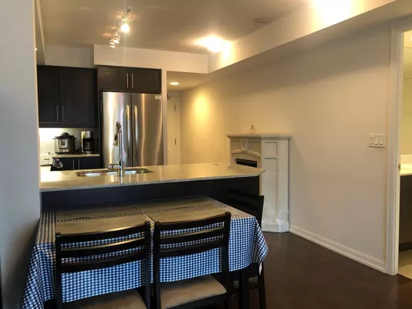 Toronto C01, ON M6K 3R4,85 East Liberty ST #703