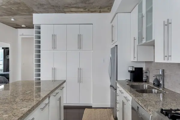 Toronto C01, ON M6K 0A1,1 Shaw ST #Lph18