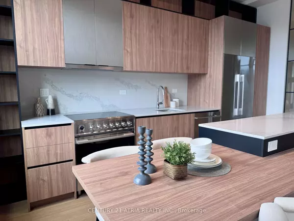 Toronto E01, ON M4M 1C3,150 Logan AVE #404