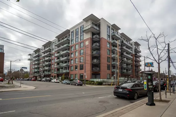 Toronto E01, ON M4M 0A6,88 Colgate AVE #208