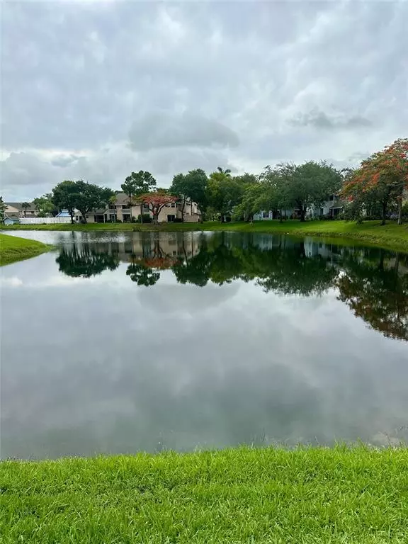 North Lauderdale, FL 33068,2058 Champions Way #2058