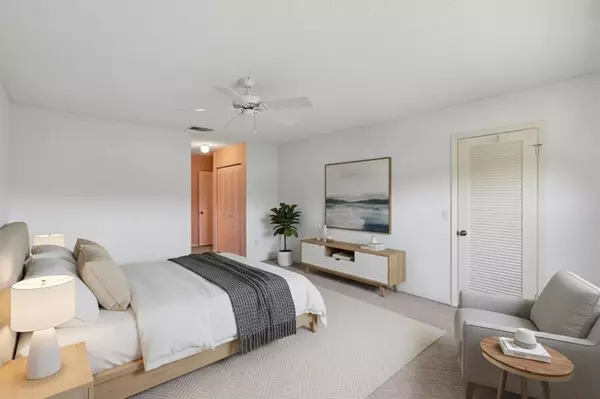 Boca Raton, FL 33428,9283 Vista Del Lago #37-J