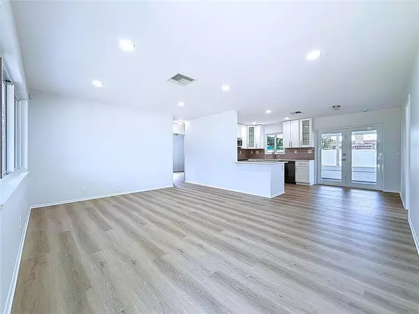 Deerfield Beach, FL 33441,12 SW 13th St