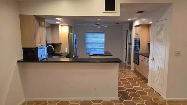 Boca Raton, FL 33498,20167 Back Nine Dr