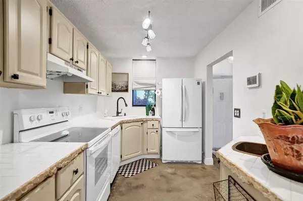 Deerfield Beach, FL 33442,1232 S Military Trl #1913