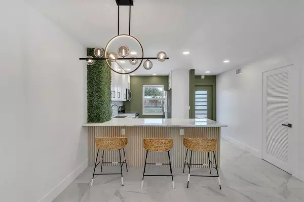 Boca Raton, FL 33428,9818 Marina Blvd #1225