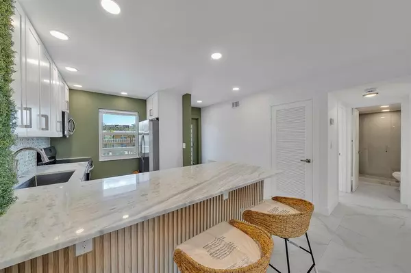 Boca Raton, FL 33428,9818 Marina Blvd #1225