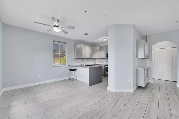 Plantation, FL 33324,150 Jacaranda Country Club Dr #200