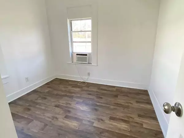 Marianna, FL 32448,4144 Herring Avenue