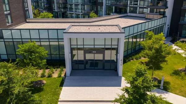 Innisfil, ON L9S 0R5,415 Sea Ray AVE #123