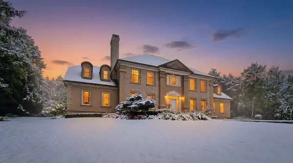 King, ON L7B 1A3,2508 16th Side Road