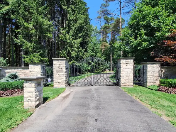 King, ON L7B 1A3,2508 16th Side Road