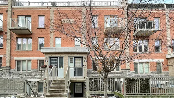 25 Turntable CRES #226, Toronto W02, ON M6H 4K8