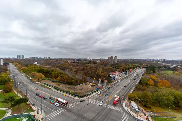 Toronto W08, ON M9A 5H5,38 Fontenay CT #1402