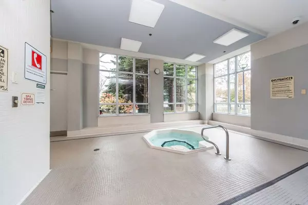 Toronto W08, ON M9A 5H5,38 Fontenay CT #1402