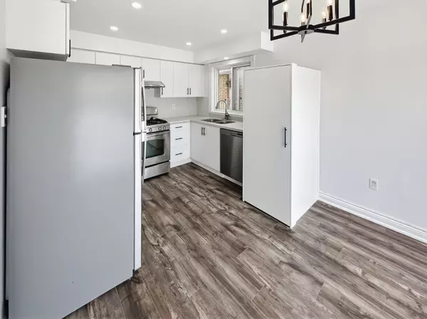 7 Narrow Valley CRES, Brampton, ON L6R 2M6