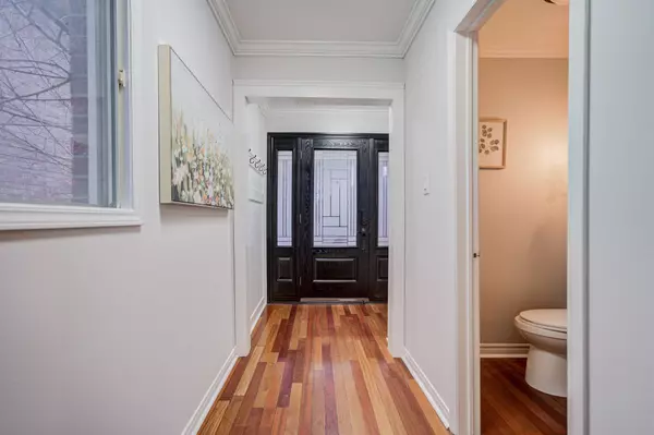 Oakville, ON L6M 1A8,377 Parkridge CRES