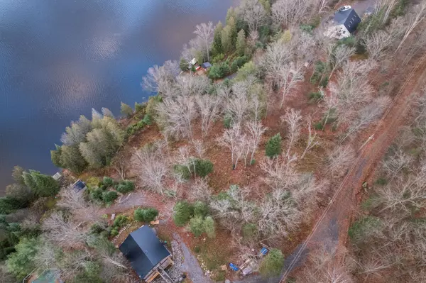 Joly, ON P0A 1Z0,5 Lodge LN