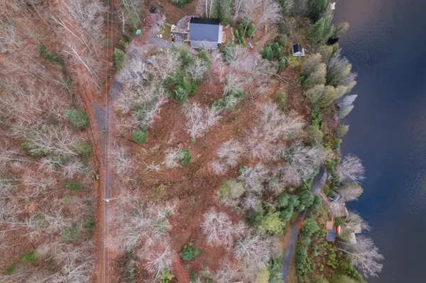 Joly, ON P0A 1Z0,5 Lodge LN