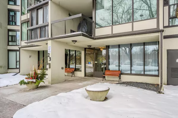 Guelph, ON N1H 7G6,23 Woodlawn RD E #702