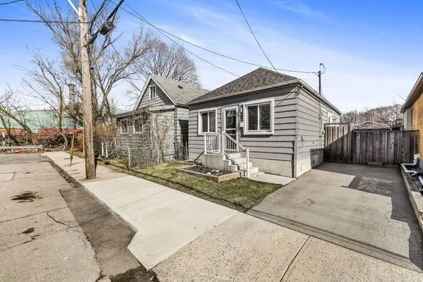 Hamilton, ON L8H 5C3,410 Cope ST