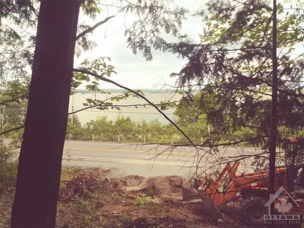 Mcnab/braeside, ON K0A 1G0,00 RIVER RD