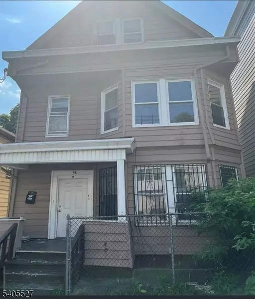 54 N 4Th St, Paterson City, NJ 07522