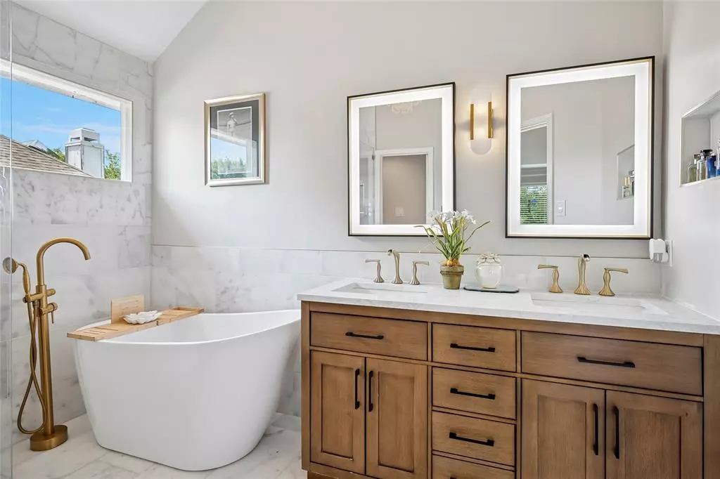 Plano, TX 75023,2201 Heatherton Place