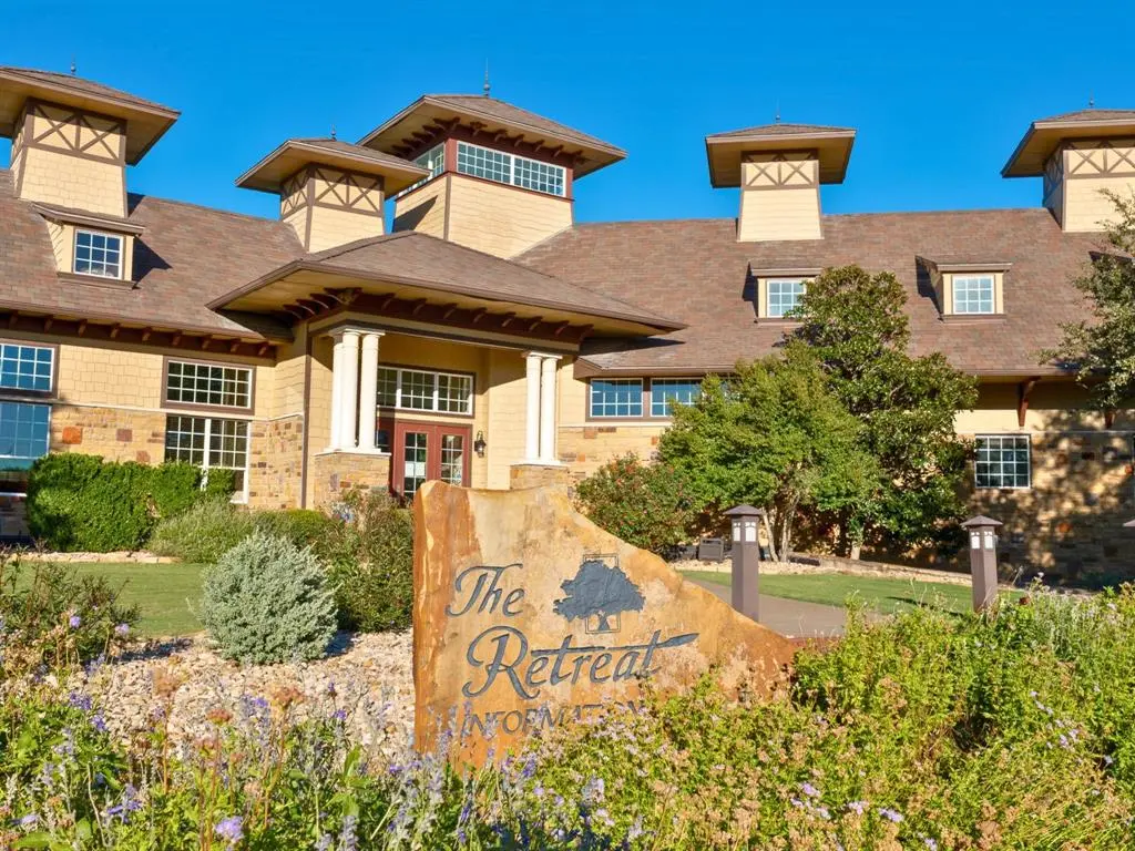 Cleburne, TX 76093,8400 Forest Lake Loop