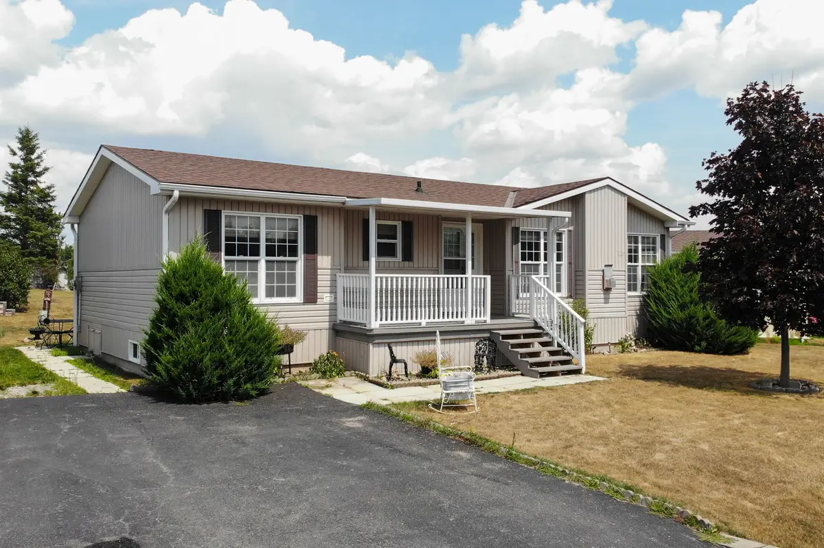 Kawartha Lakes, ON K0M 1L0,20 Creekside CIR