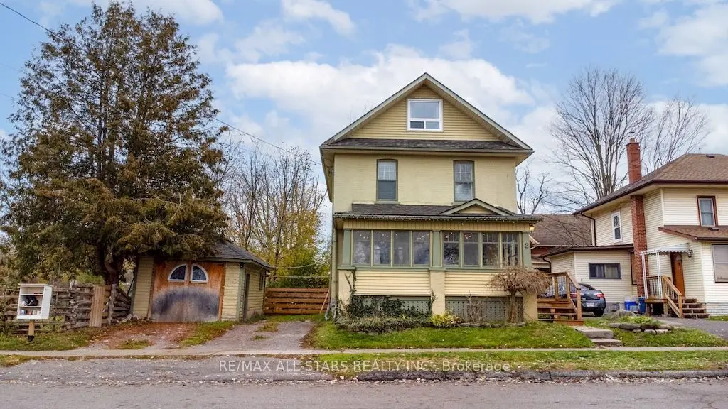 Kawartha Lakes, ON K9V 1R1,2 St. Patrick ST