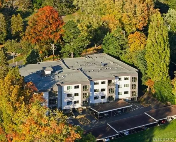 1875 Lansdowne Rd #103, Saanich, BC V8P 1A9