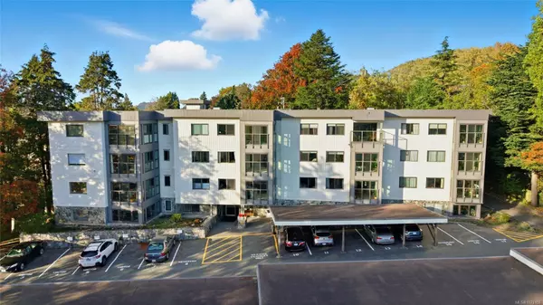 Saanich, BC V8P 1A9,1875 Lansdowne Rd #103