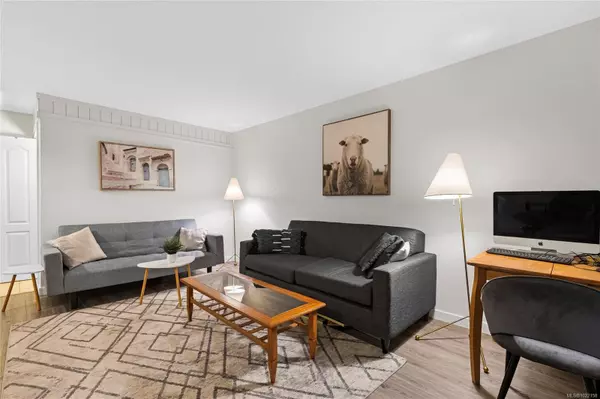 Saanich, BC V8P 1A9,1875 Lansdowne Rd #103