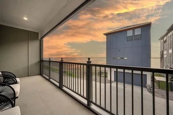 Rowlett, TX 75088,802 Resort Drive