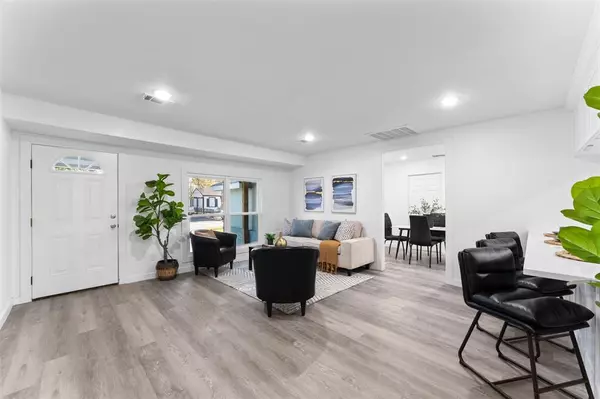 Dallas, TX 75216,2661 Hudspeth Avenue